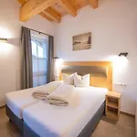 Luxury Penthouse In With Parking アパート ブリクセン イン ターレ