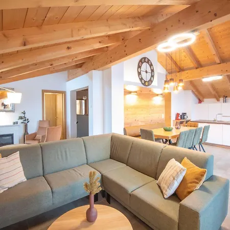 Luxury Penthouse In Daire *