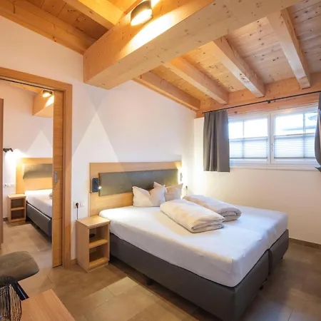 Апартаменты Luxury Penthouse In With Parking Бриксен-им-Тале